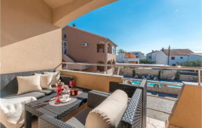 Cozy Apartment In Biograd Na Moru With Jacuzzi
